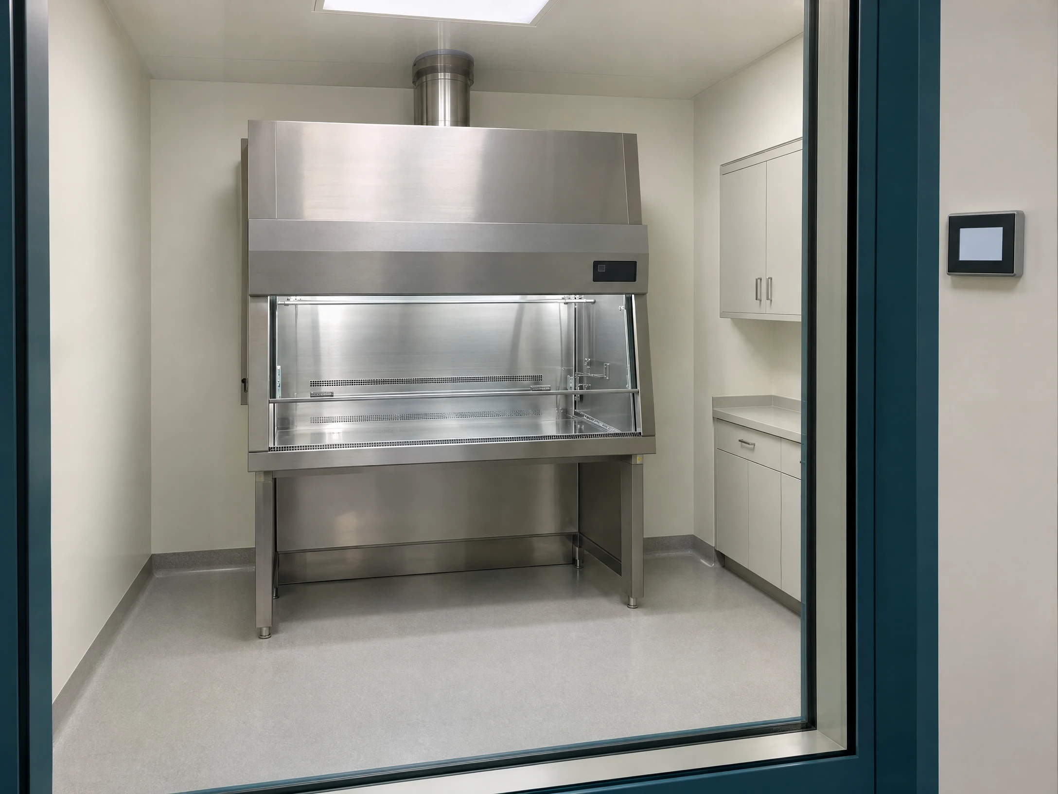 USP 800 negative-pressure containment room